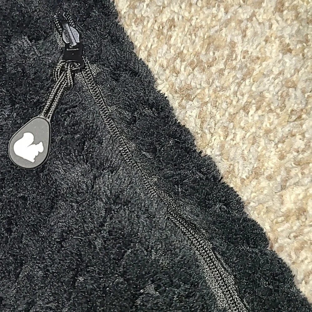 SHOLDIT Infinity Pocket Scarf